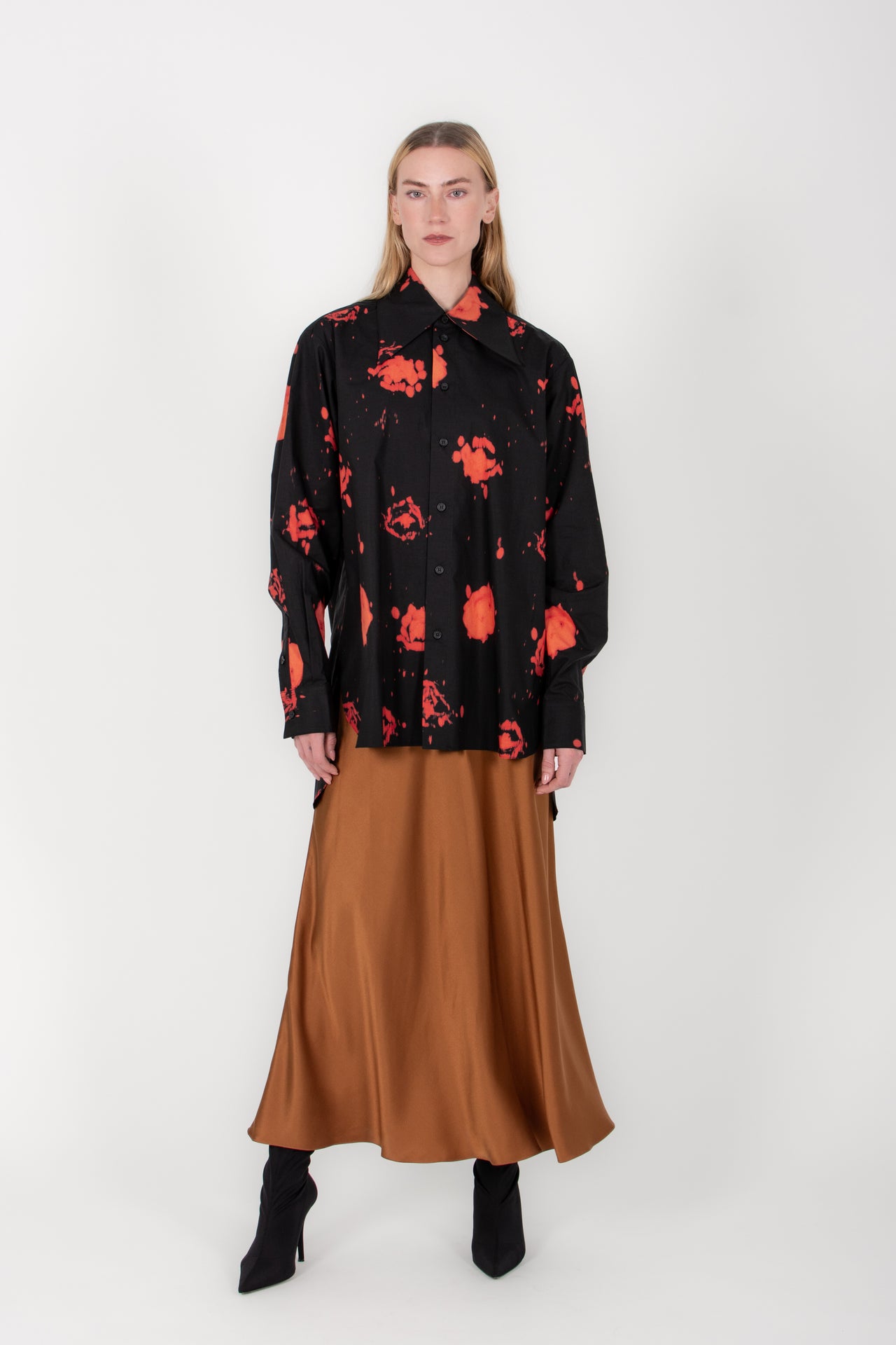 Kate Button Up in Graphic Rose